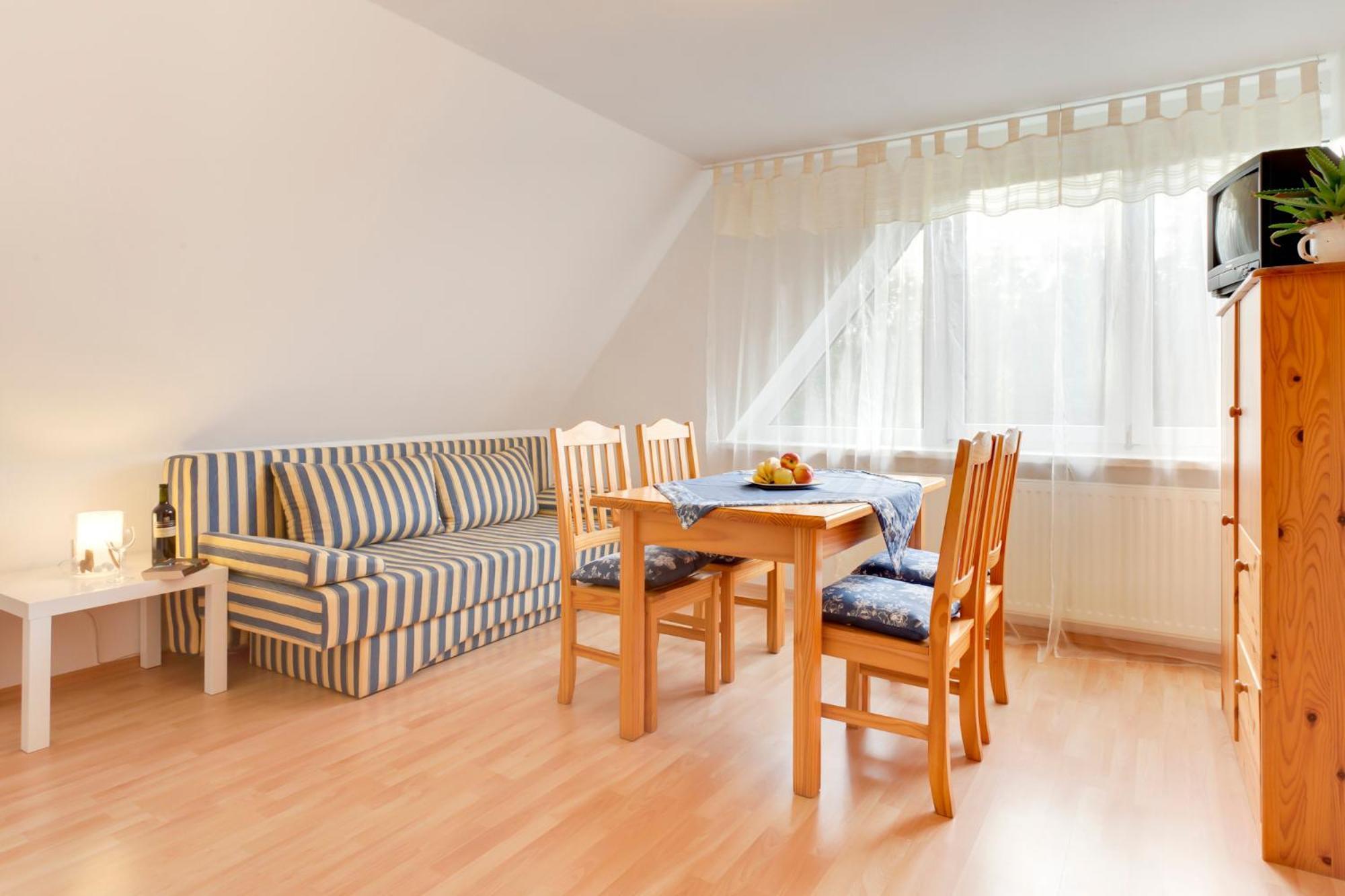 Pension Vorm Darss Hirschburg Extérieur photo